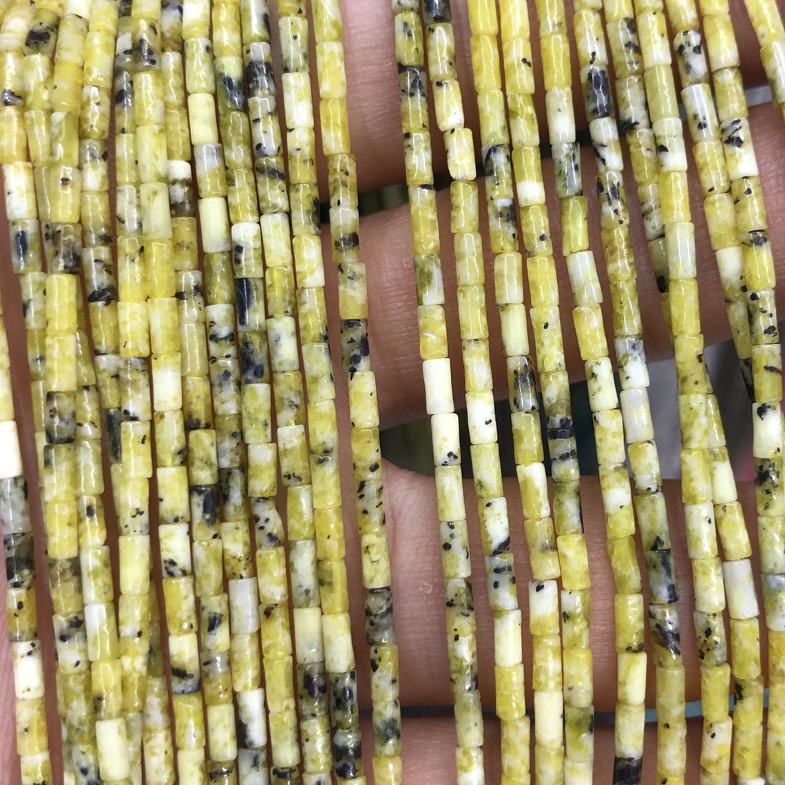 2x4 mm afrikansk jade rørperler 15''