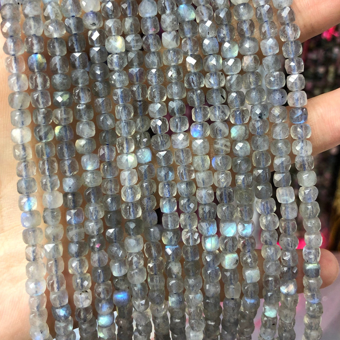 Labrdorite Cube Faceted Beads 4mm 15''