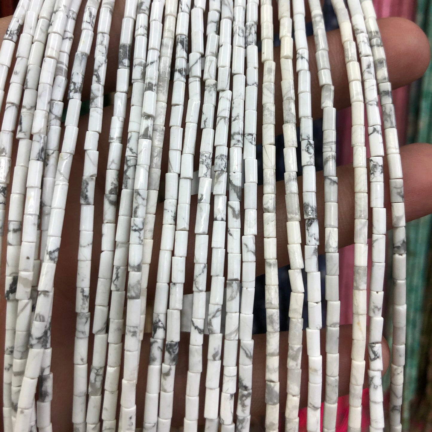 2x4 mm Howlit Tube Beads 15''