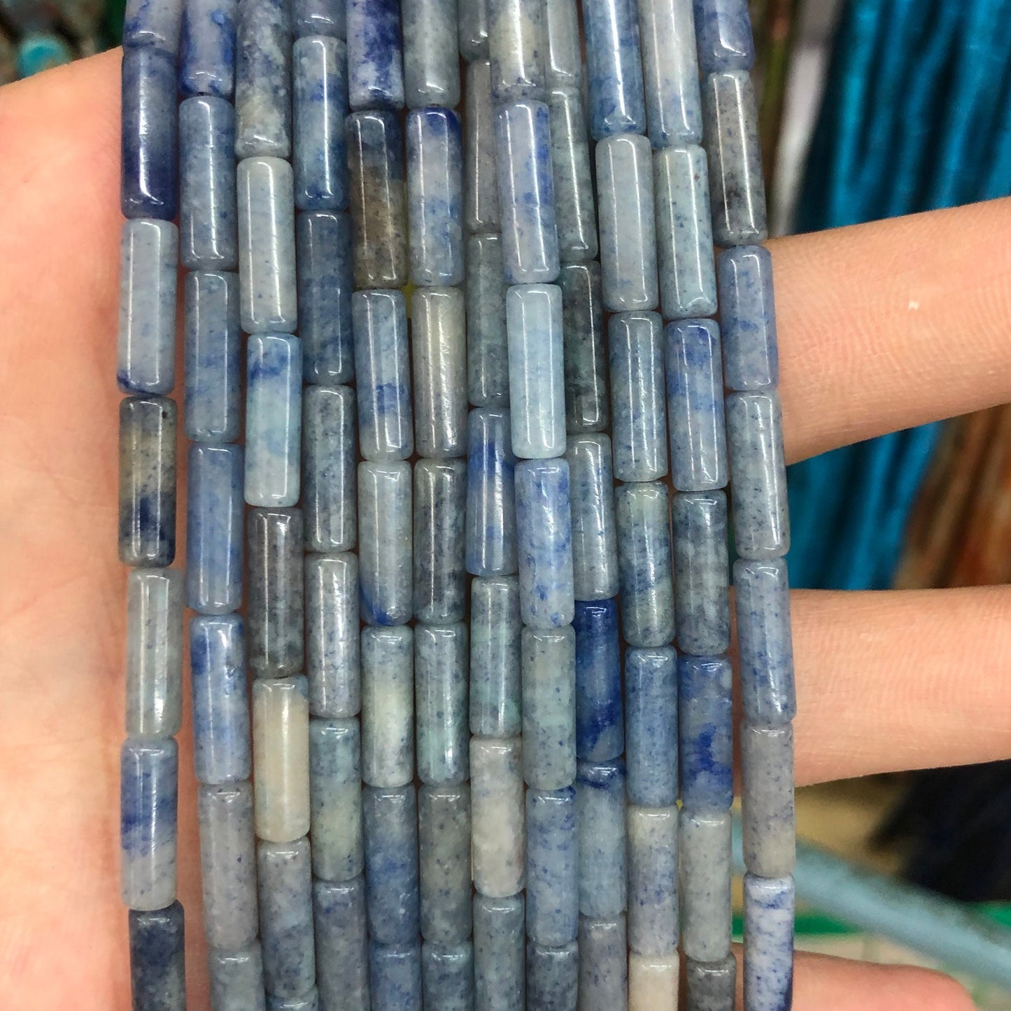 Perles en tube d'aventurine bleue 4x13 mm 15''