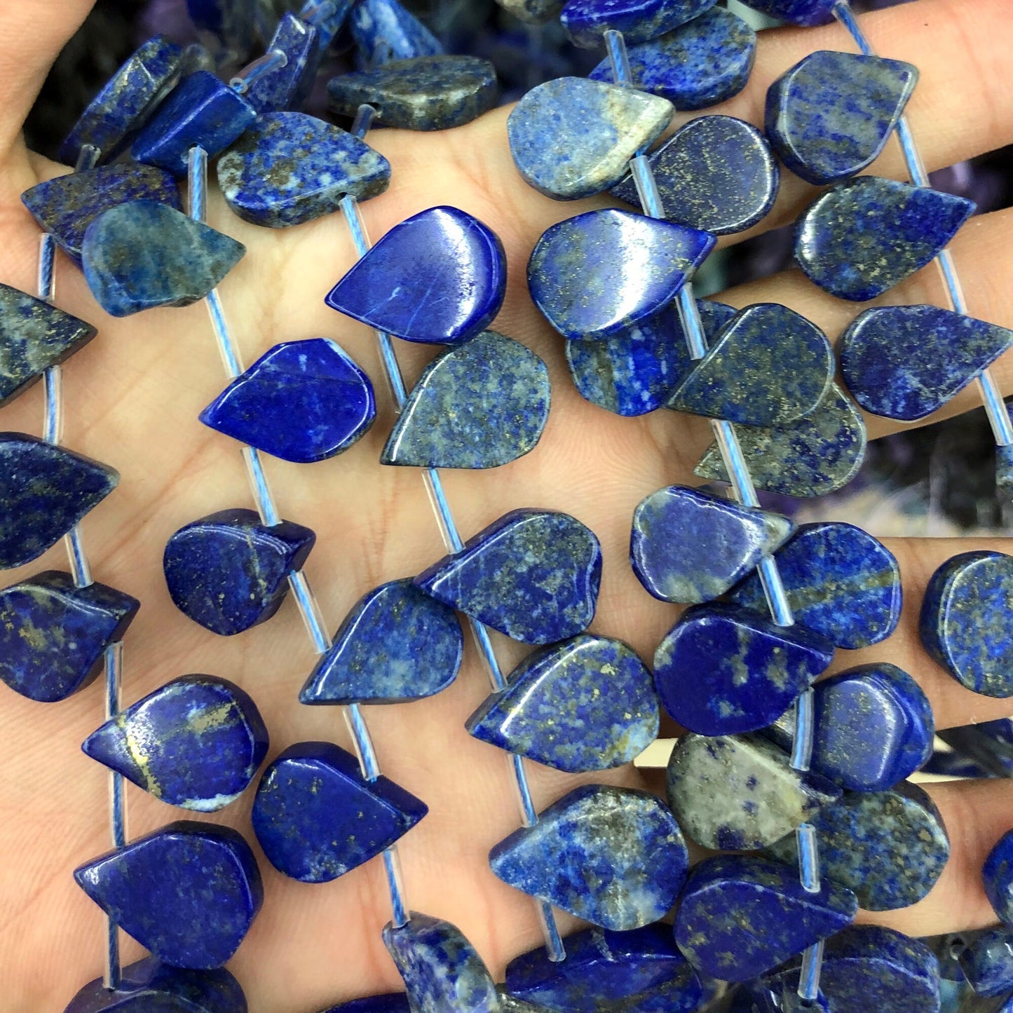 Perles en lapis-lazuli véritables en forme de larme, 12-15 mm, 24 pièces
