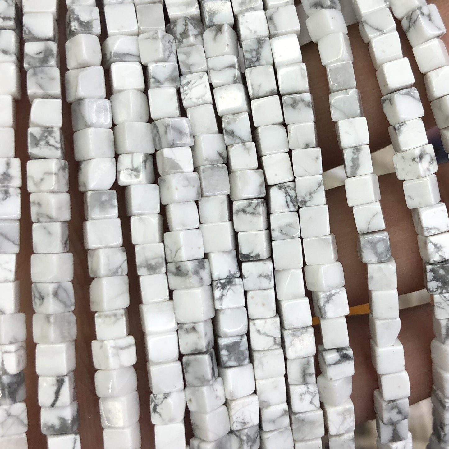 Howlite Cube Beads 4mm 15''