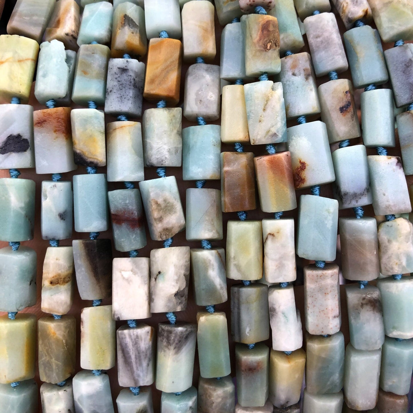 Mélange de perles en tube d'amazonite 8-12 mm 15''