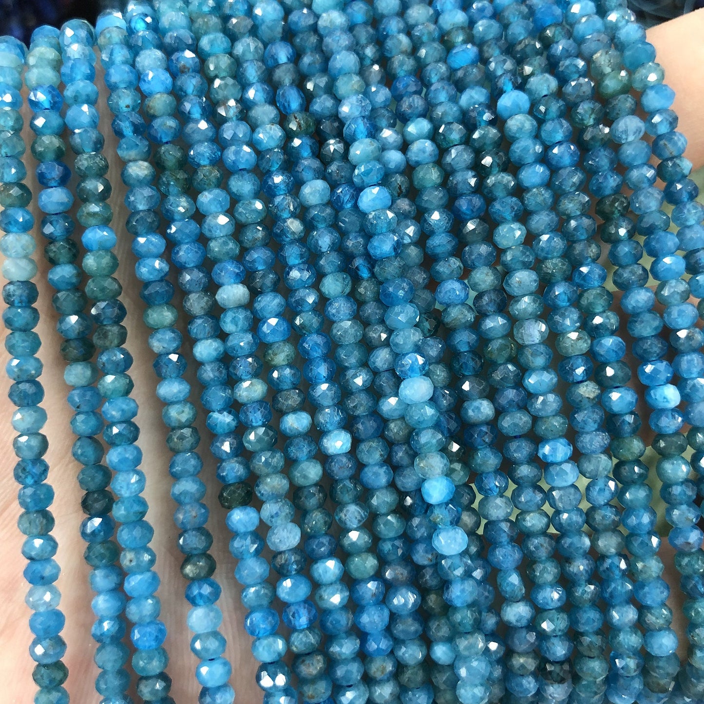 Apatit Rondelle facetterede perler 2x3mm 2x4mm 15''