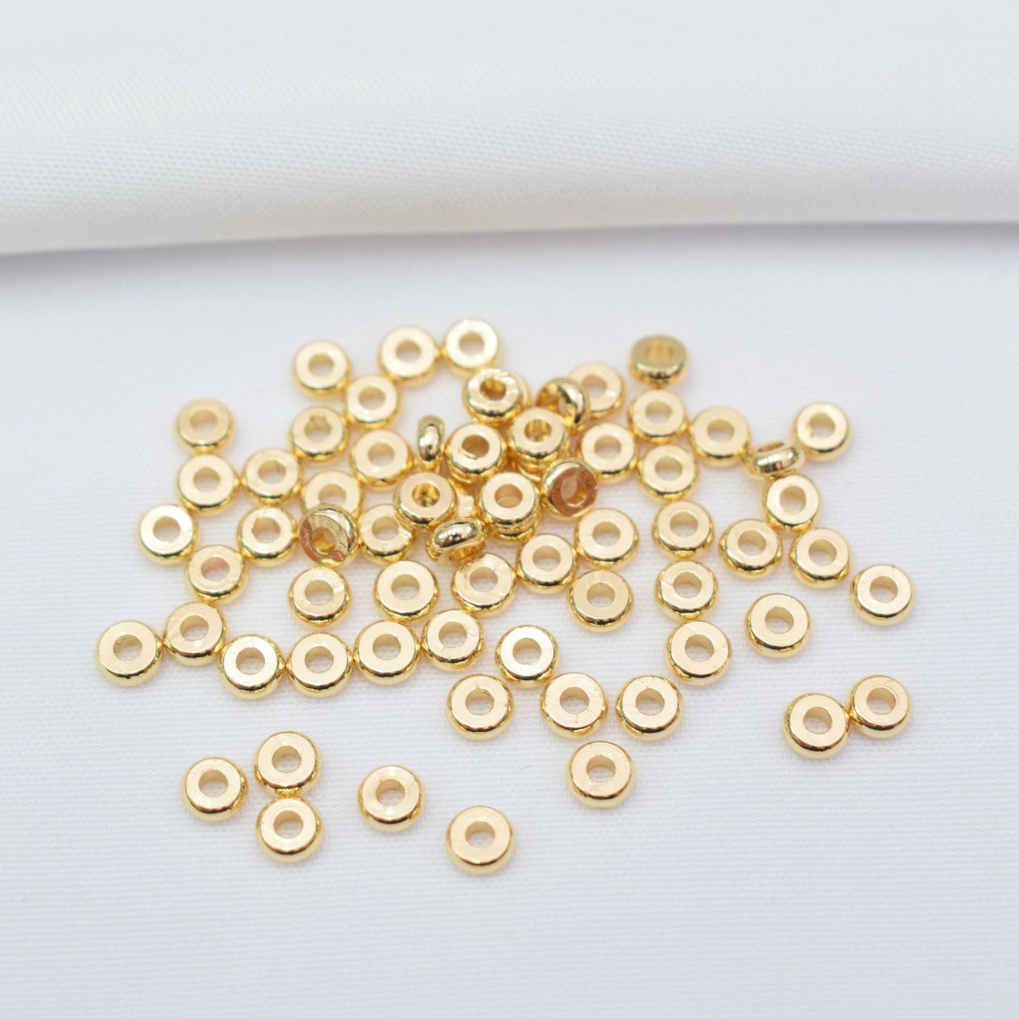Guld, rosa guld Rondelle afstandsstykke, 1x4,5 mm kobber metal afstandsstykke til smykkefremstilling, smykkefinding 100 stk.