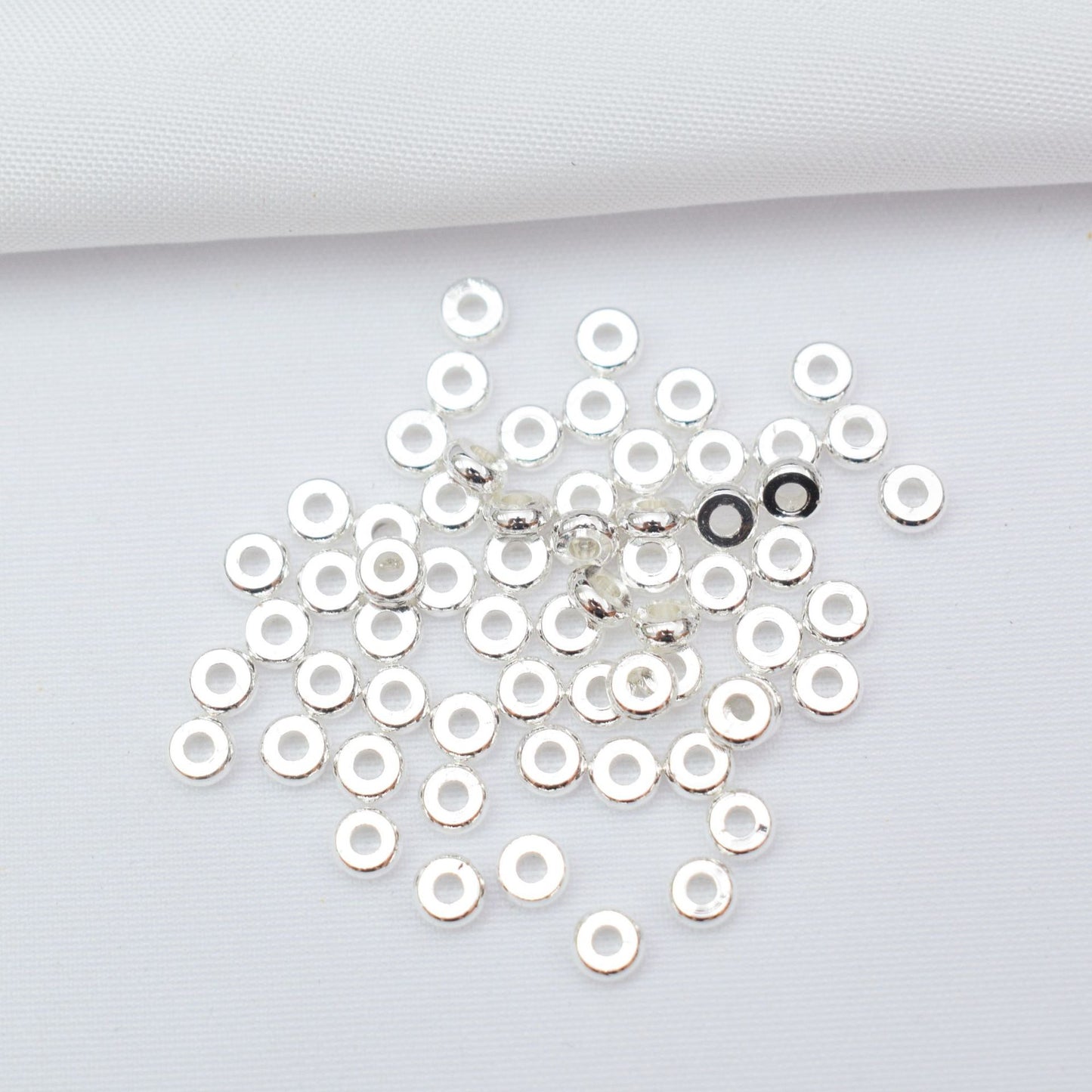 Guld, rosa guld Rondelle afstandsstykke, 1x4,5 mm kobber metal afstandsstykke til smykkefremstilling, smykkefinding 100 stk.