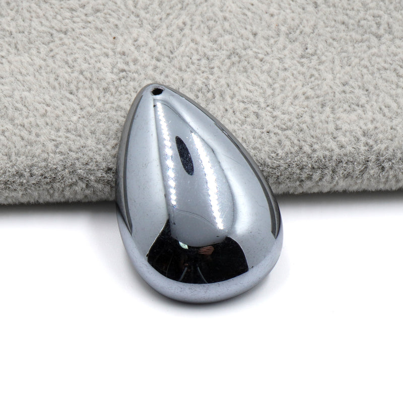 Halskæde med abalone-muslingeskal og dråbeformet vedhæng 45 cm