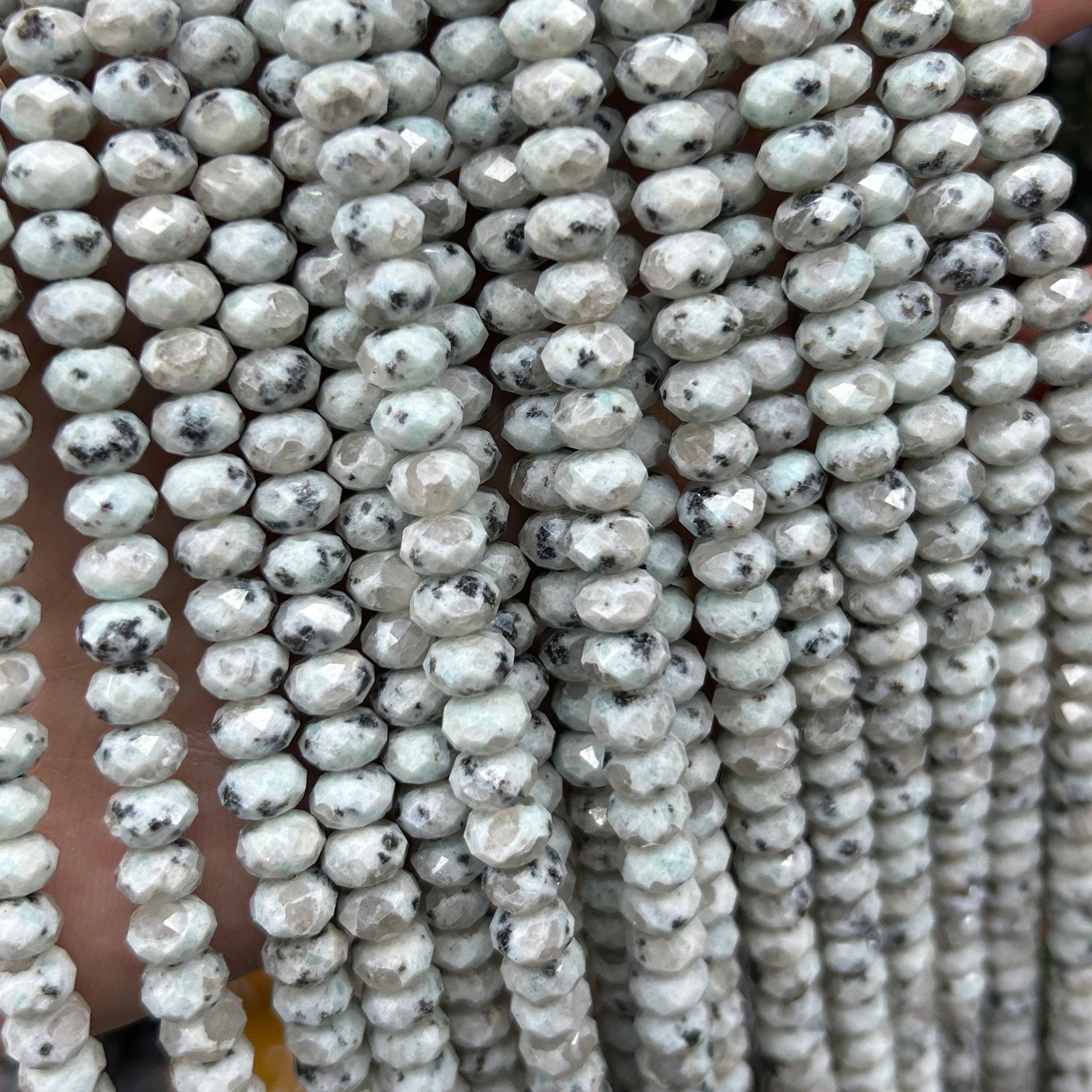 Lotus Jasper Rondelle Faceted Beads 5x8mm 15''