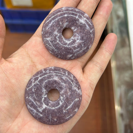 Pendentif Donut en Lépidolite 30 mm 40 mm 50 mm 1 pièce