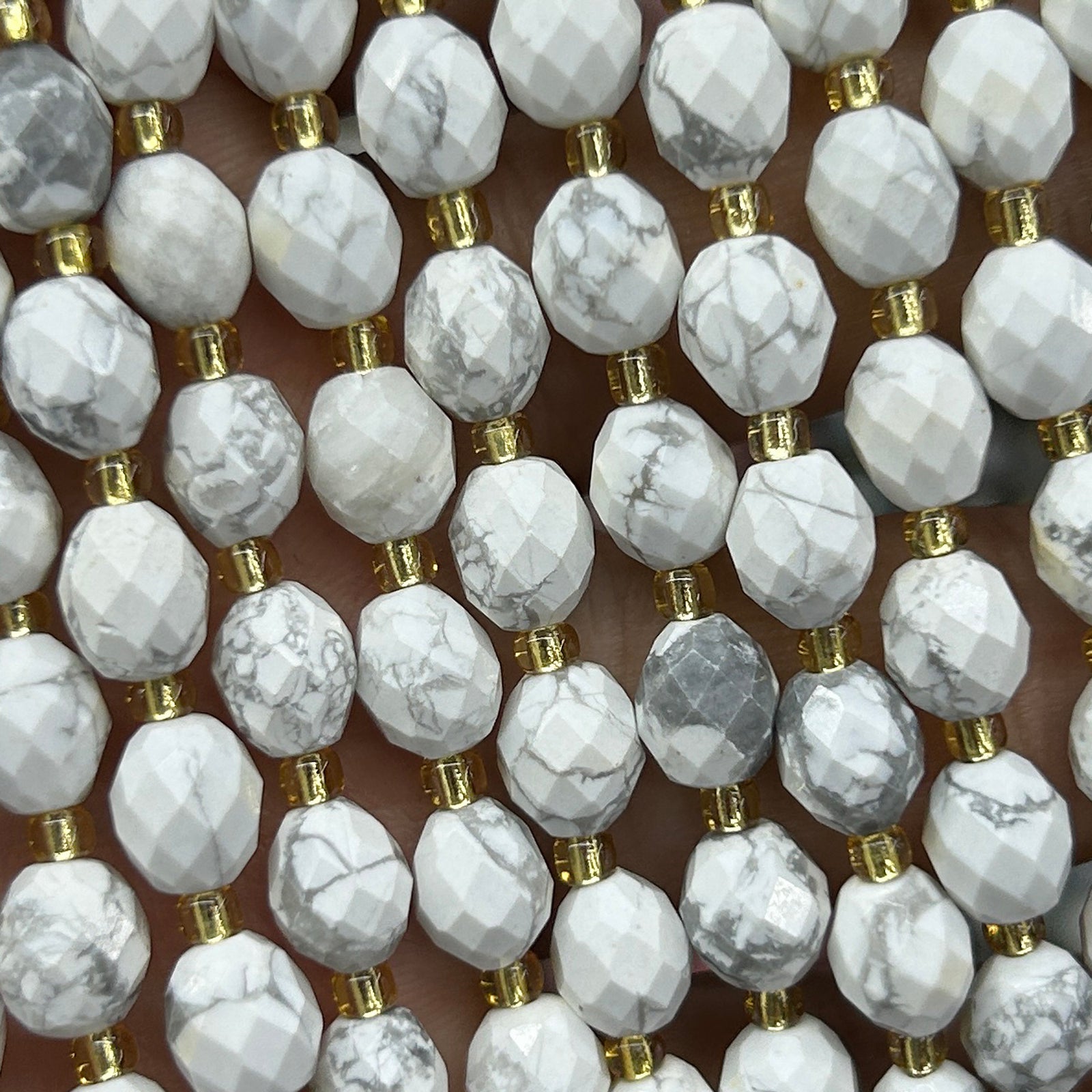 Howlite Olive Faceted Beads 15''