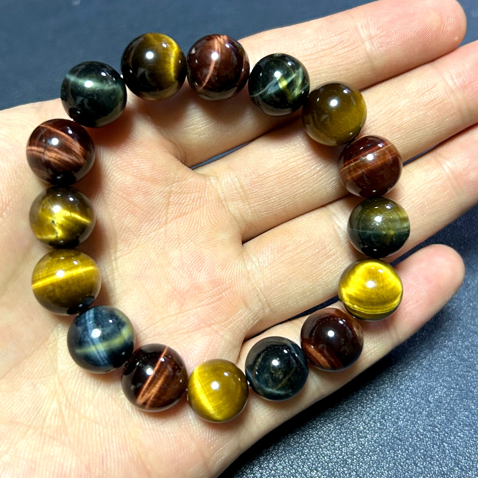 Armbånd med blandede farver af tigerøjesten, 20 cm