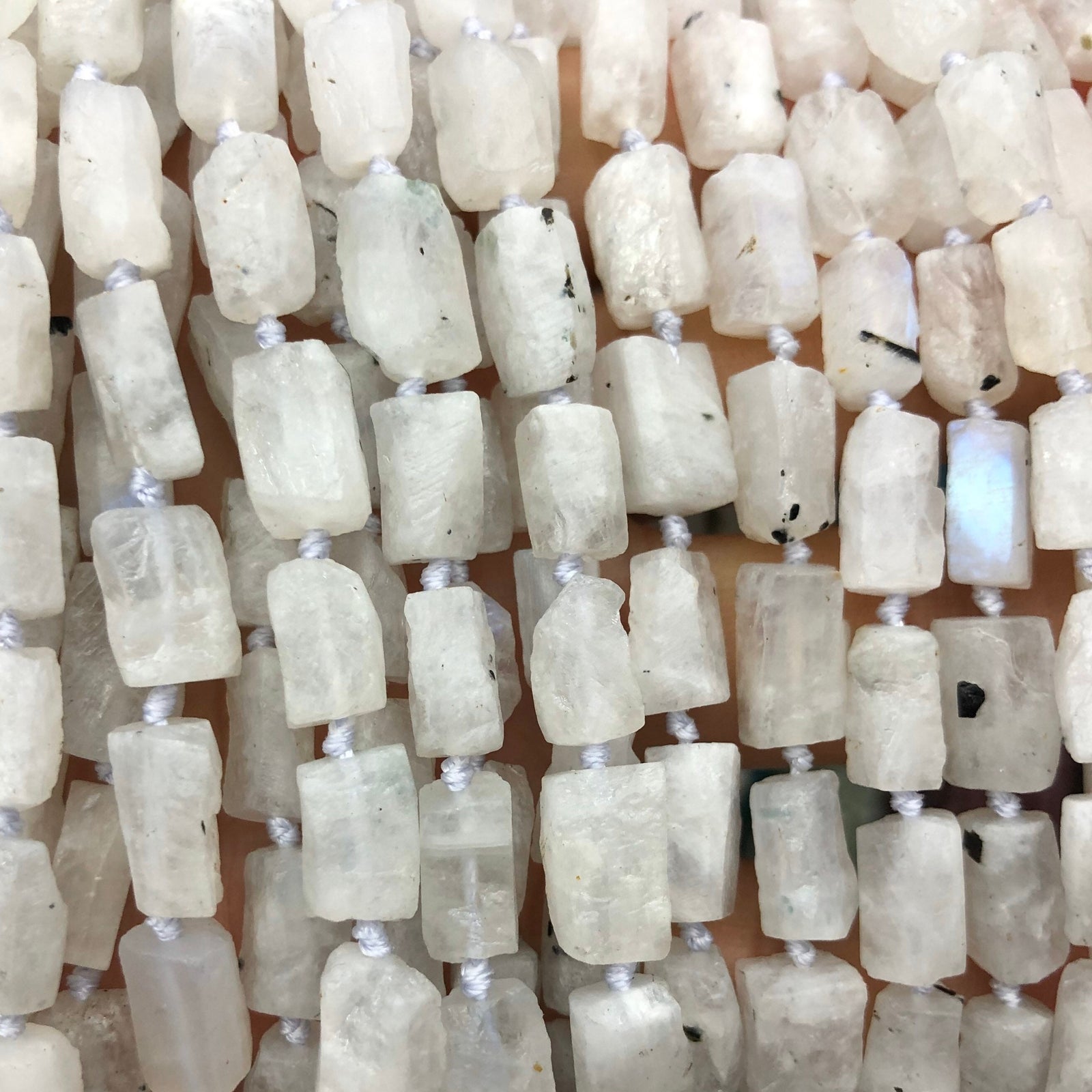 Perles pépites de pierre de lune 6-8 mm