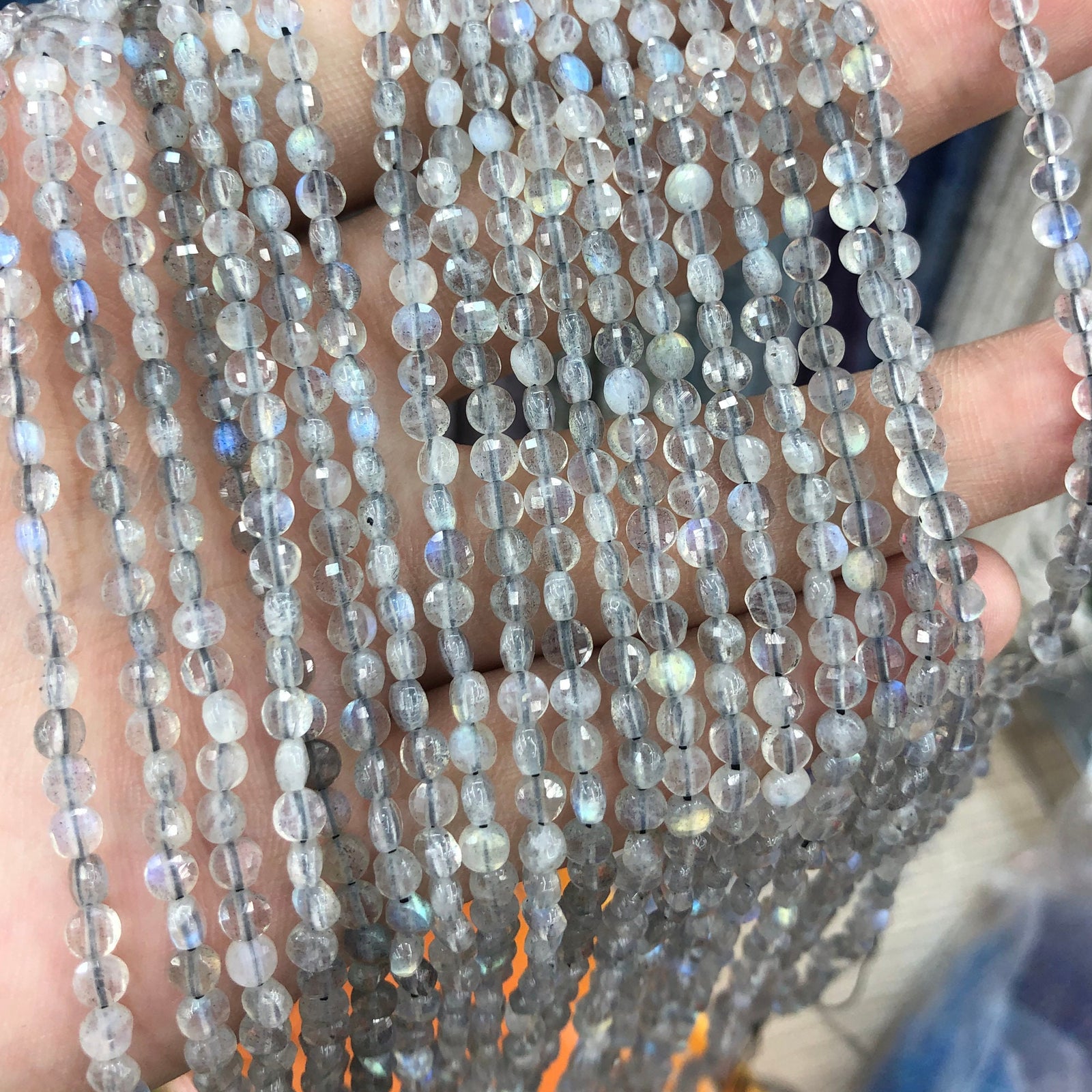 Labradorit mønt facetterede perler 4 mm 15''