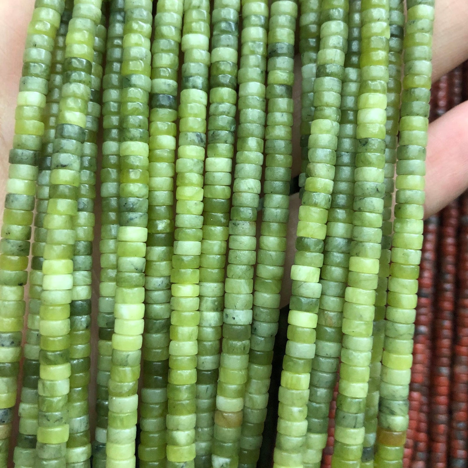 Perles rondelles en jaspe vert 2x4 mm 15''