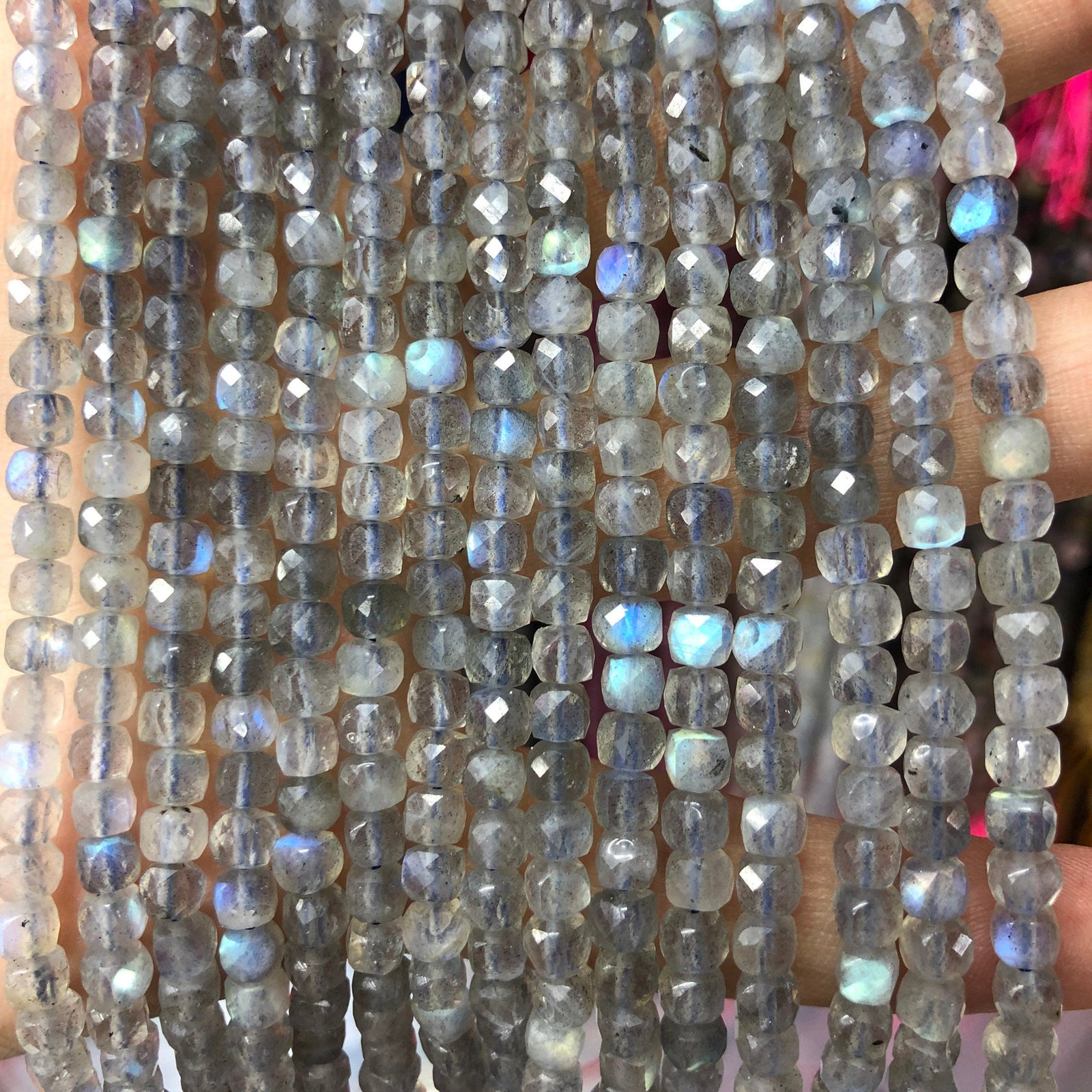 Labrdorite Cube Faceted Beads 4mm 15''
