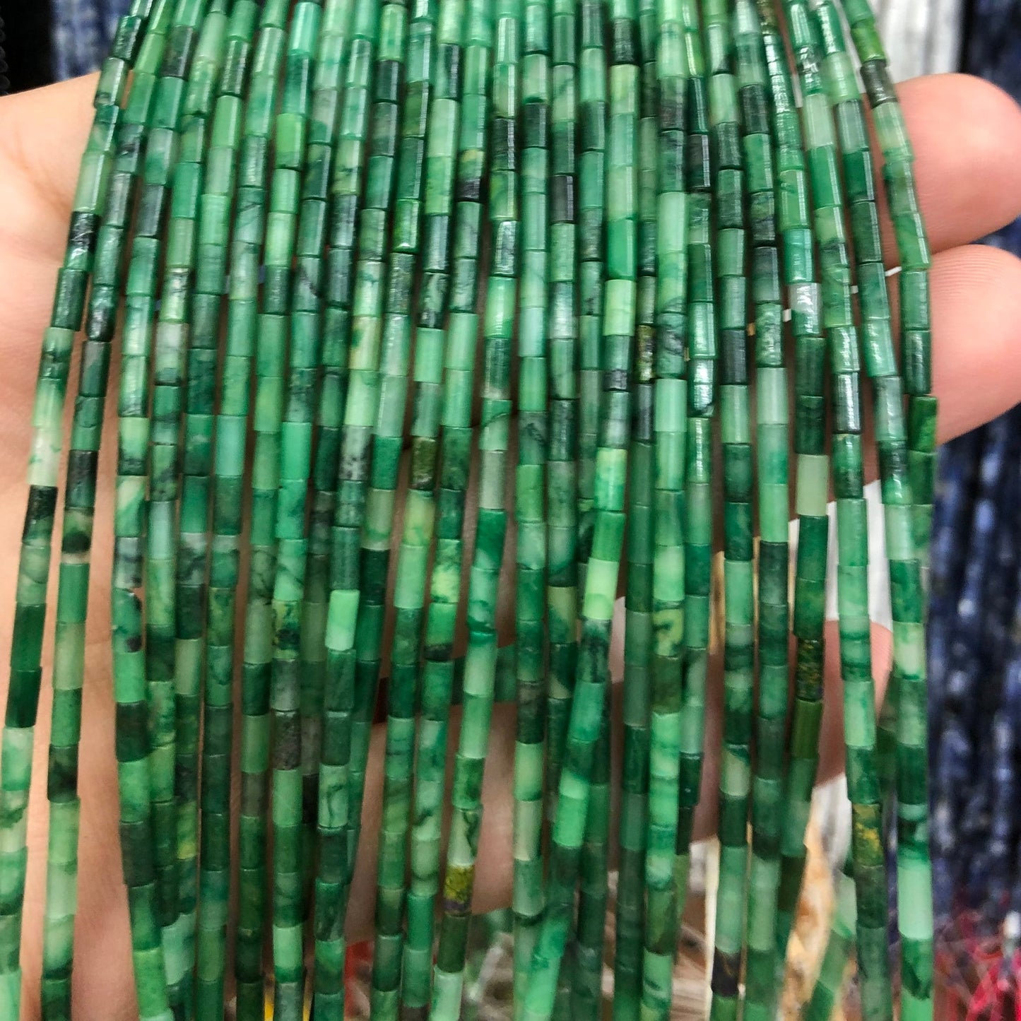 2x4 mm afrikansk jade rørperler 15''
