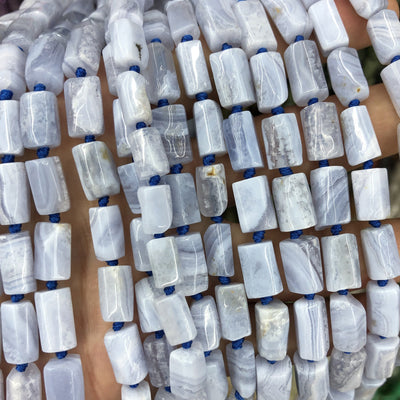 Perles tubulaires en agate dentelle bleue 8-12 mm